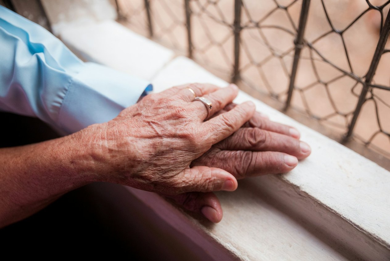 Dear Therapist: I Want to Reconcile with My Mother, but She Still Won't Acknowledge the Past
